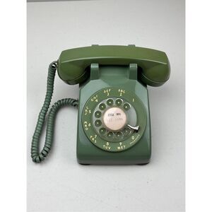 Vintage 1976 Western Electric Avocado Green Rotary Dial Desk Telephone 500DM